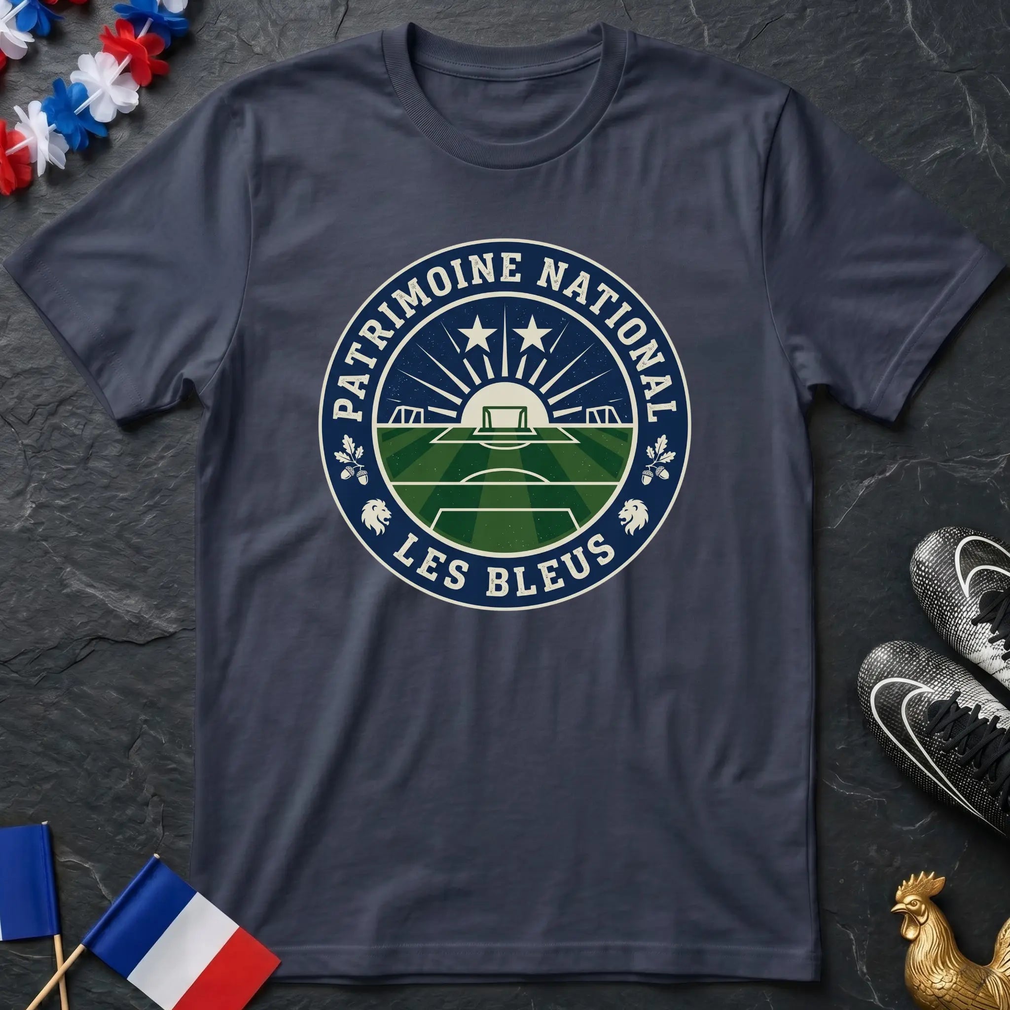Patrimoine National Les Bleus Stade Terrain Badge T-Shirt Coupe du Monde